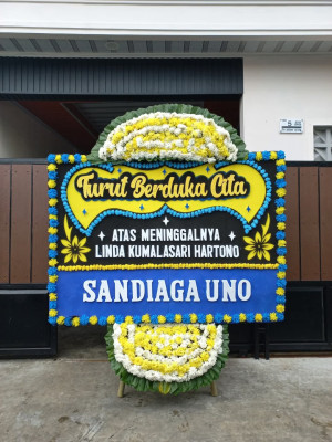 Papan Bunga Duka di Danime